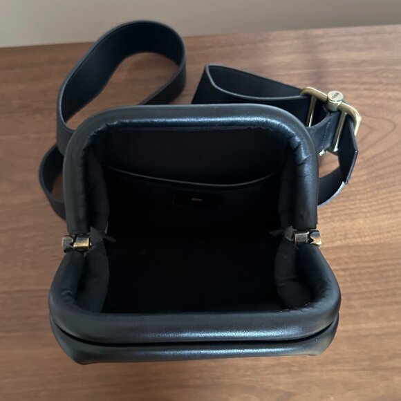 OSOI black leather belt crossbody bag - Picture 5 of 8